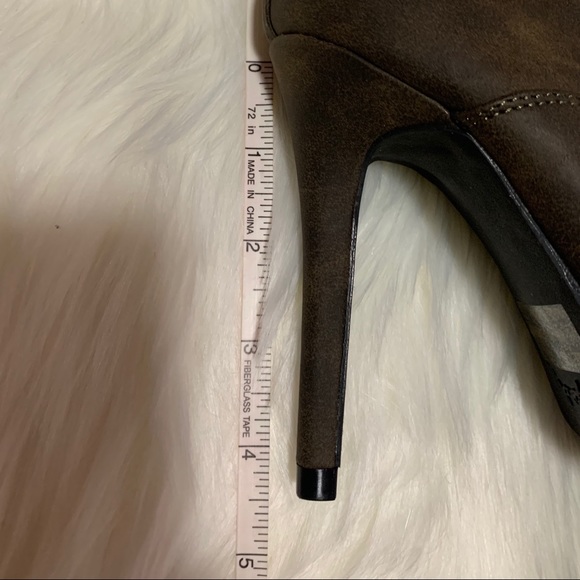 Qupid Nubuck PU Khaki Lace Up Heel Booties - Picture 8 of 8